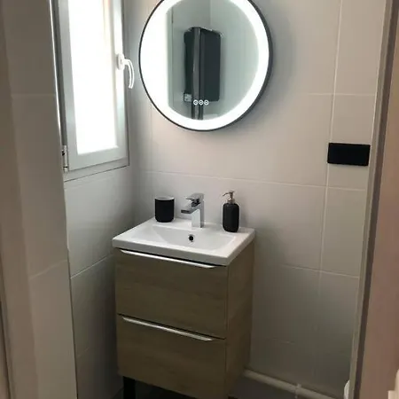 Apartment T1 Bis A Proximite Directe Du Village Naturiste Agde